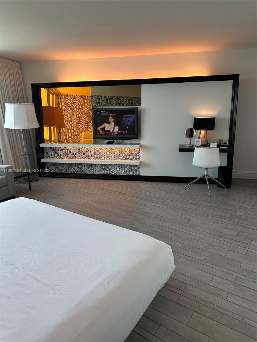 Photo of 1100 West Avenue 1206 #1206 listing for Sale