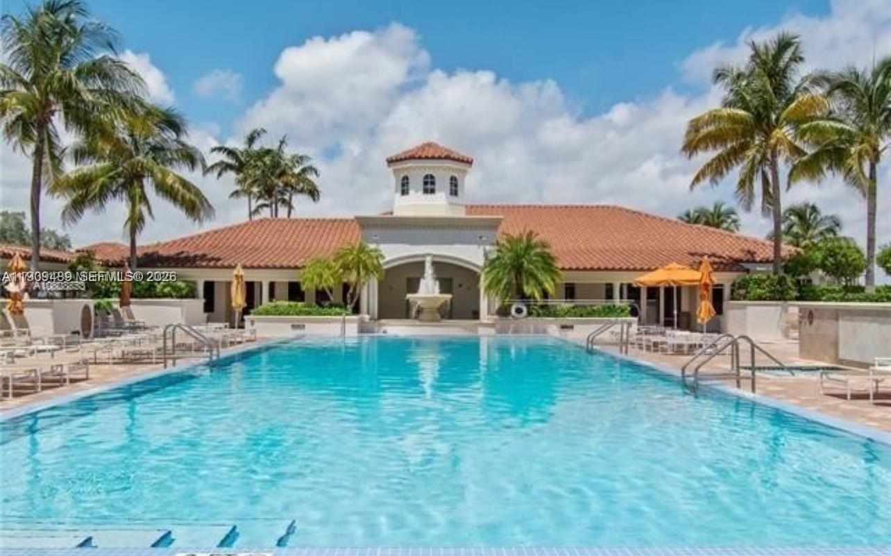 Photo of 19900 E Country Club Drive 318 #318 listing for Sale
