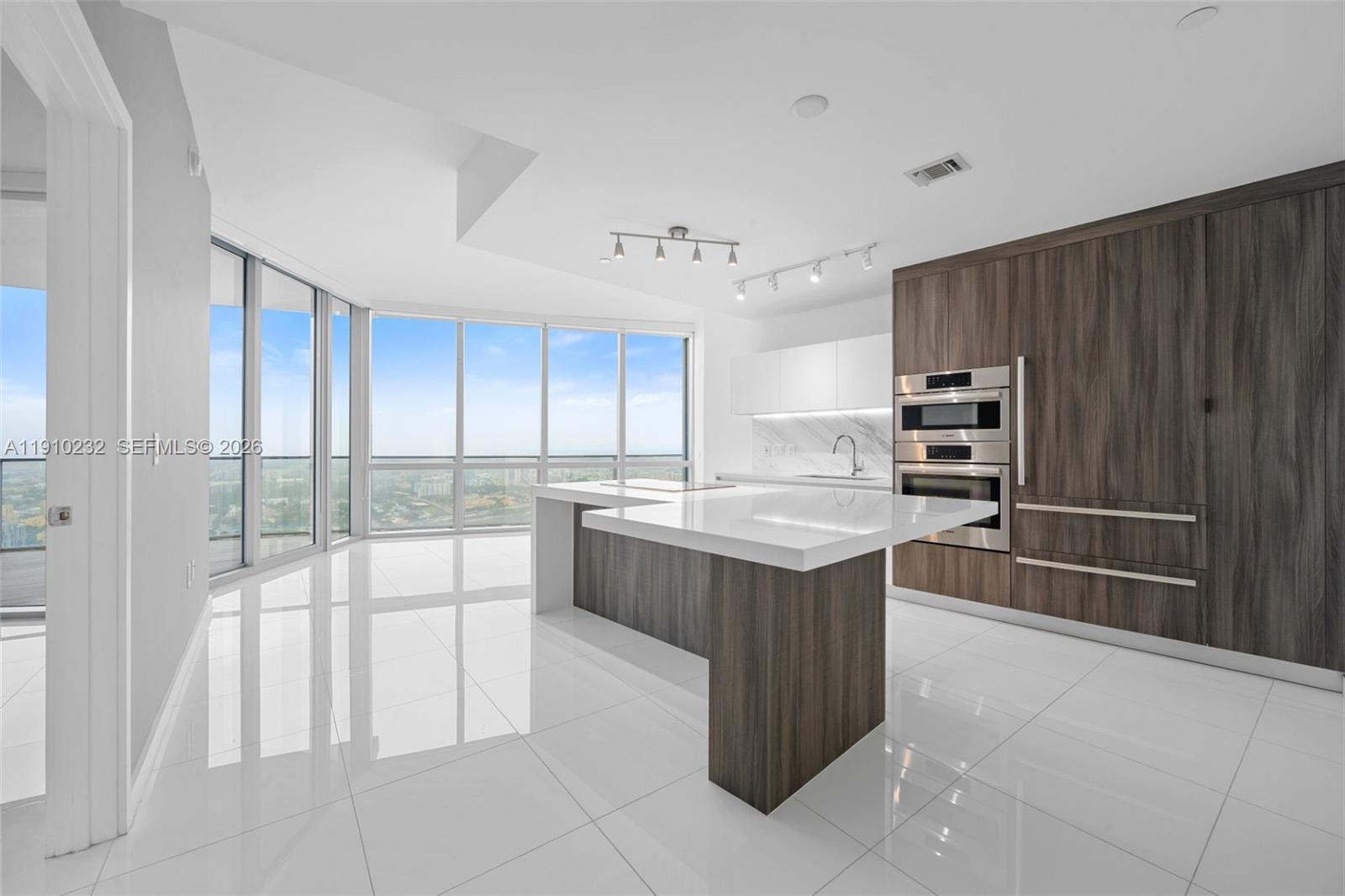 Photo of 851 NE 1st Avenue 4204 #4204 listing for Sale