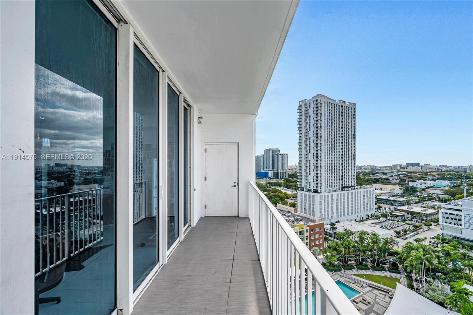 Photo of 2020 N Bayshore Drive 1906 #1906 listing for Sale
