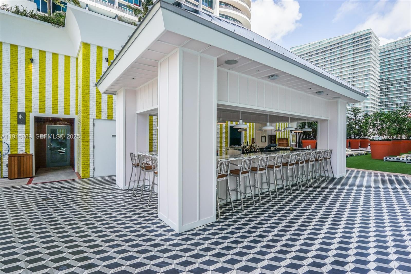 Photo of 1300 S Miami Avenue 1407 #1407 listing for Sale