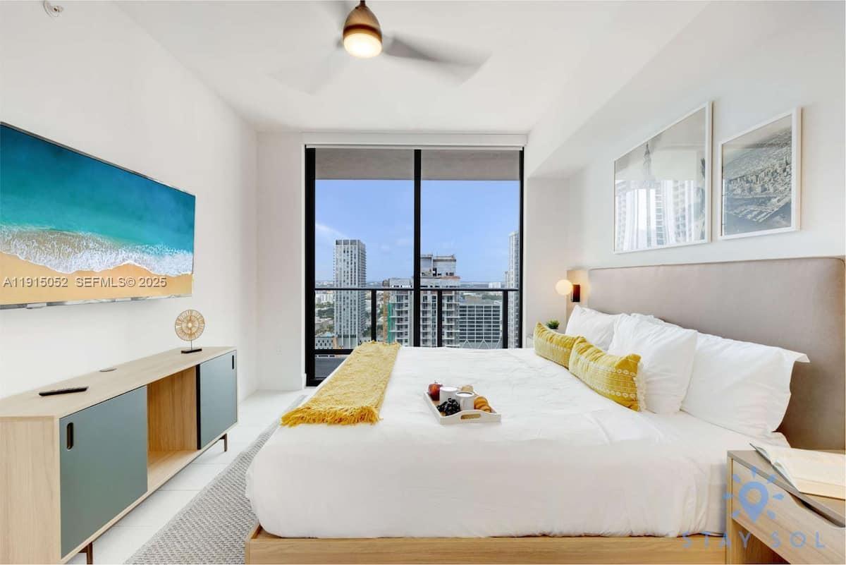 Photo of 159 NE 6th Street 3004 #3004 listing for Sale