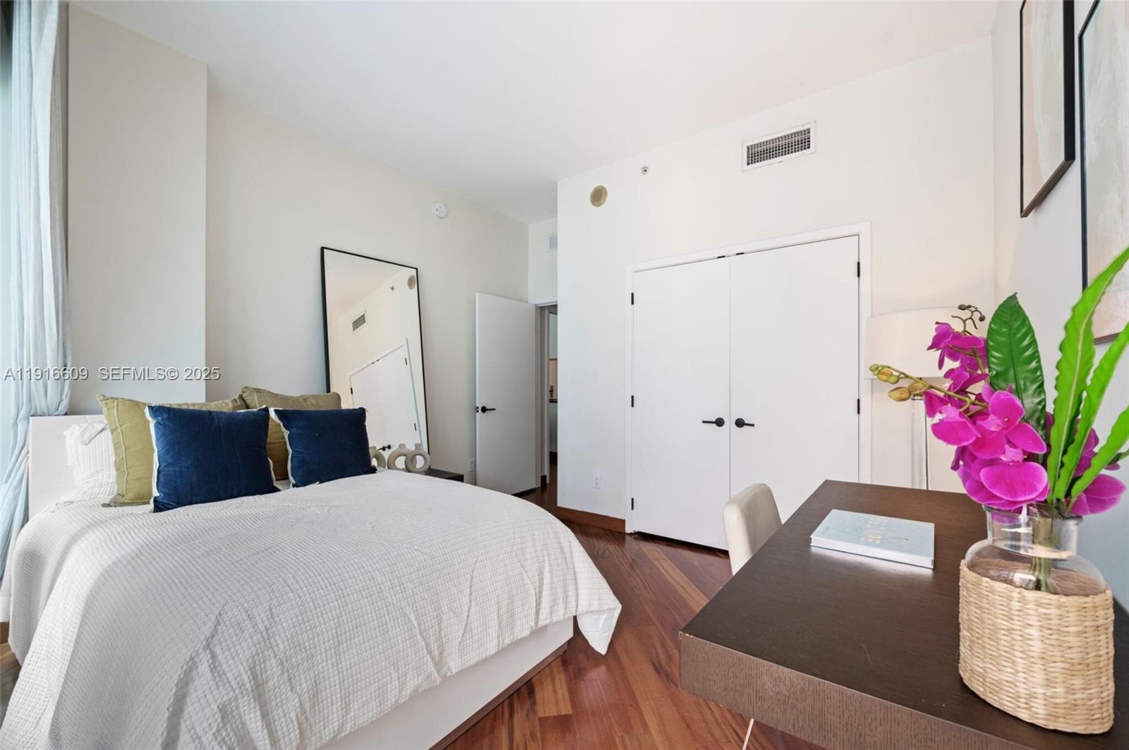 Photo of 6801 Collins Avenue PH06 #PH06 listing for Sale