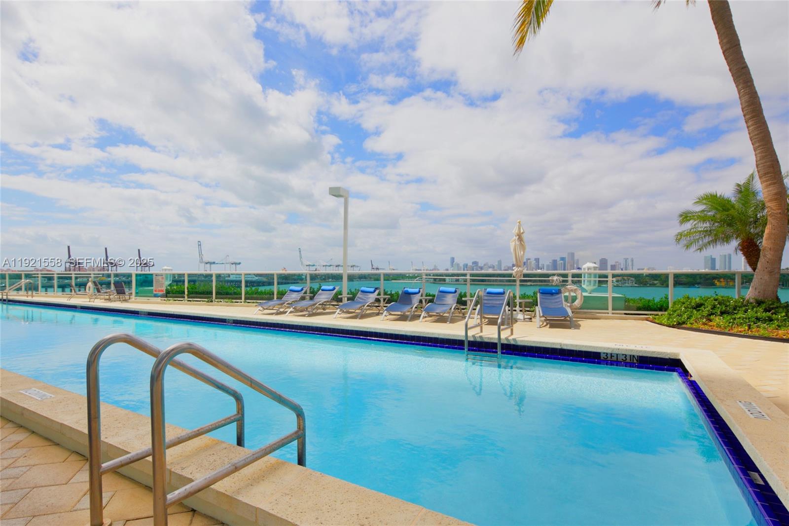 Photo of 650 West Avenue 2801 #2801 listing for Sale