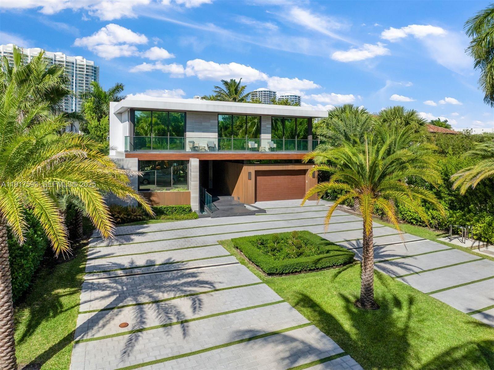 Photo of 342 S Parkway # listing for Sale