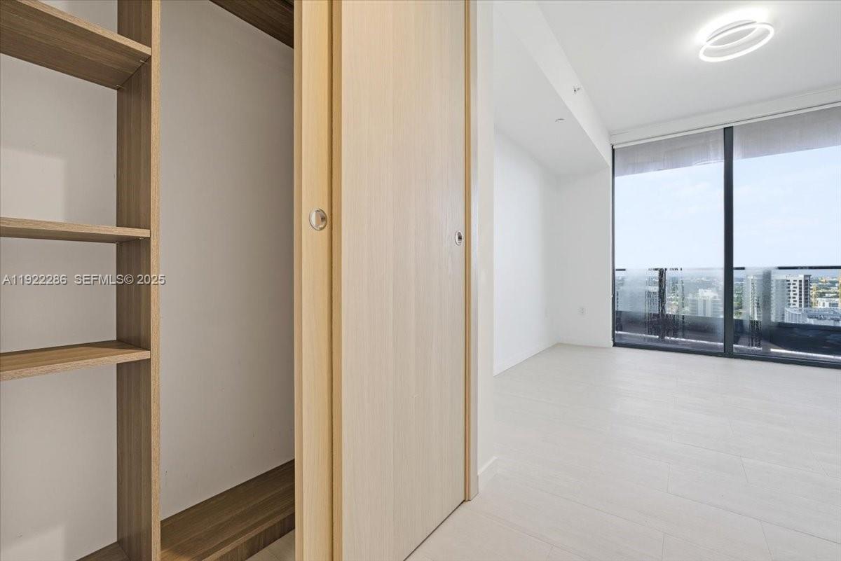 Photo of 1000 Brickell Plaza 3211 #3211 listing for Sale