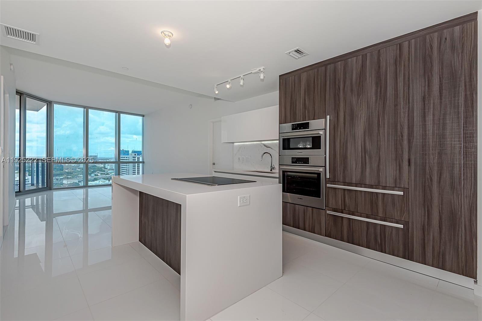 Photo of 851 NE 1st Avenue 1608 #1608 listing for Sale