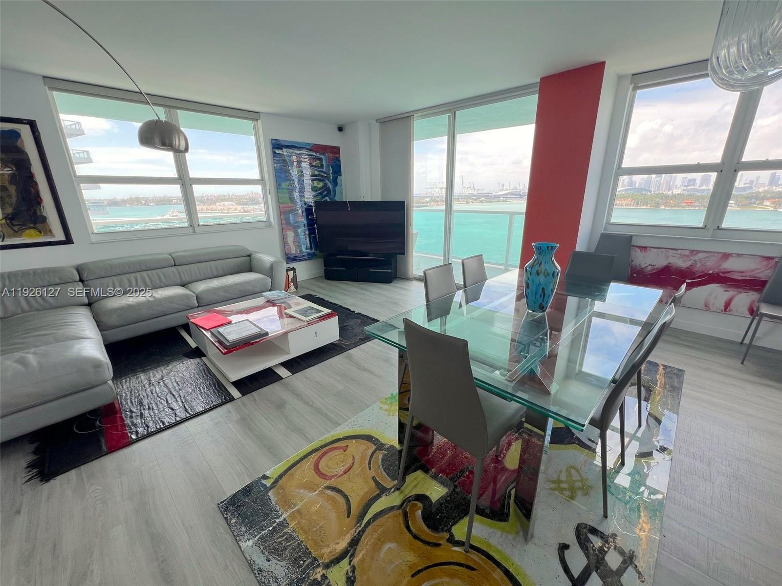 Photo of 650 West Avenue 1001 #1001 listing for Sale