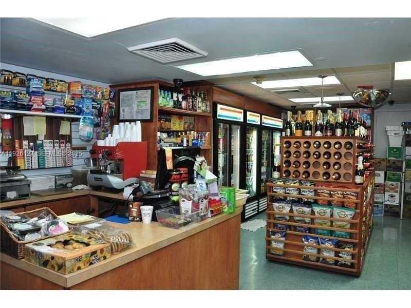 Photo of 650 West Avenue 1001 #1001 listing for Sale