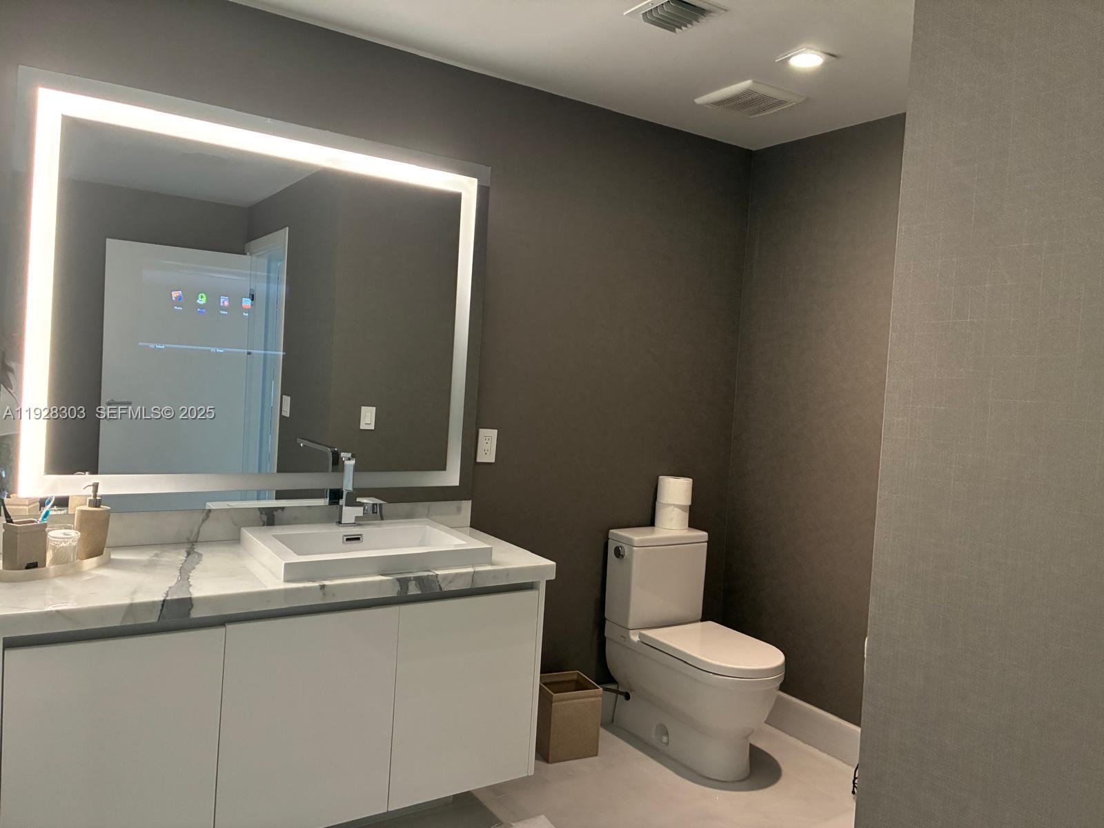 Photo of 300 Sunny Isles Boulevard 4-506 #4-506 listing for Sale