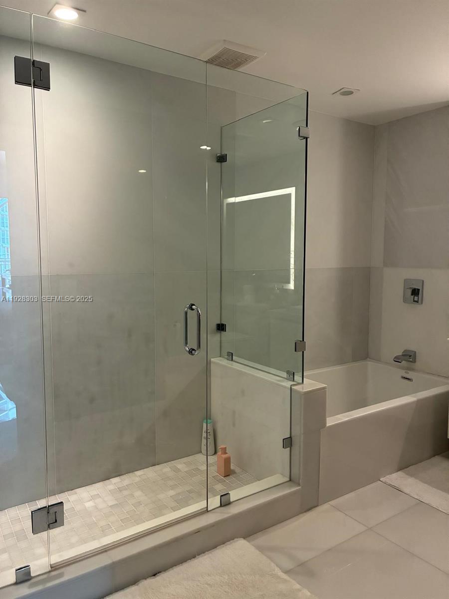 Photo of 300 Sunny Isles Boulevard 4-506 #4-506 listing for Sale