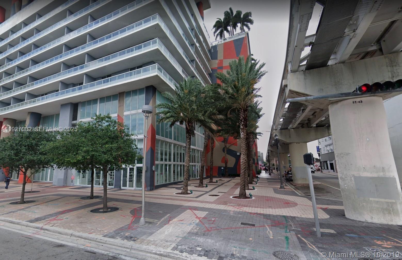 Photo of 50 Biscayne Boulevard 3807 #3807 listing for Sale