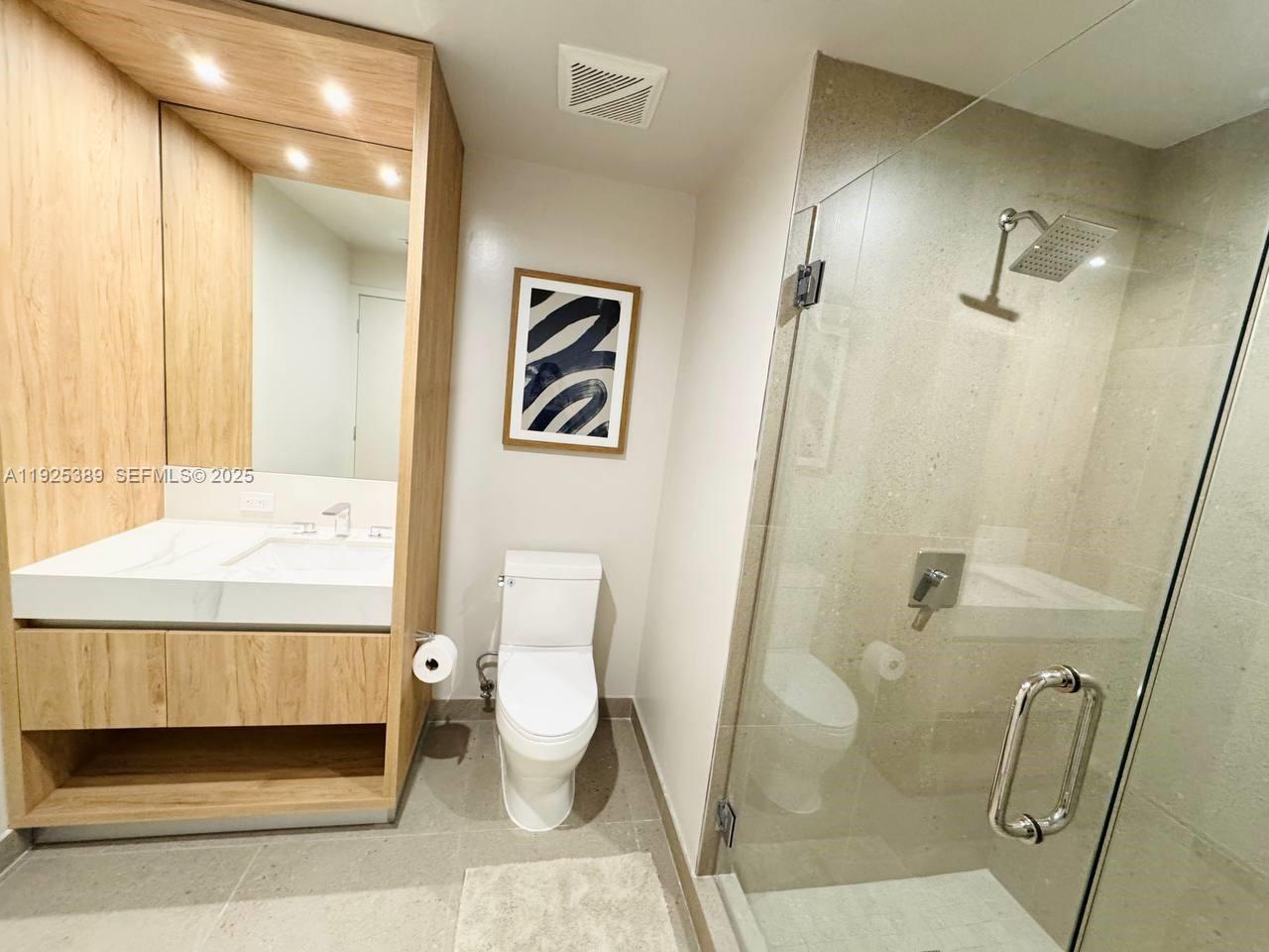 Photo of 11 NE 6th 2813 #2813 listing for Sale