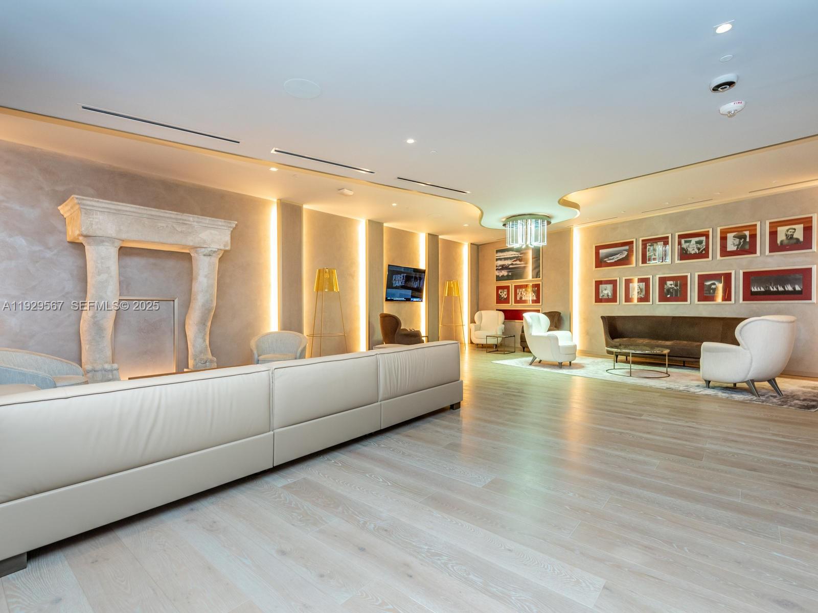 Photo of 1000 Brickell Plaza 4005 #4005 listing for Sale
