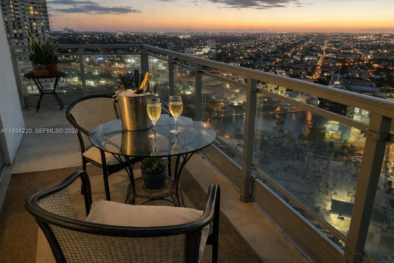 Photo of 90 SW 3rd Street 2109 #2109 listing for Sale