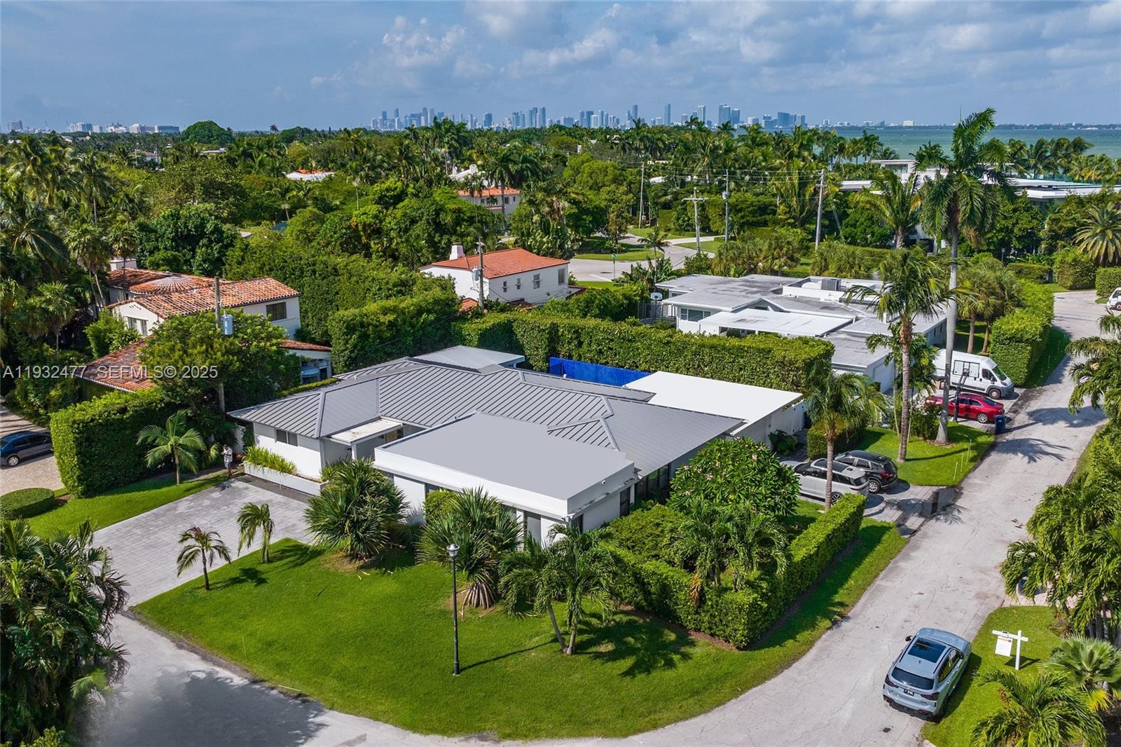 Photo of 6420 Pinetree Drive Circle # listing for Sale