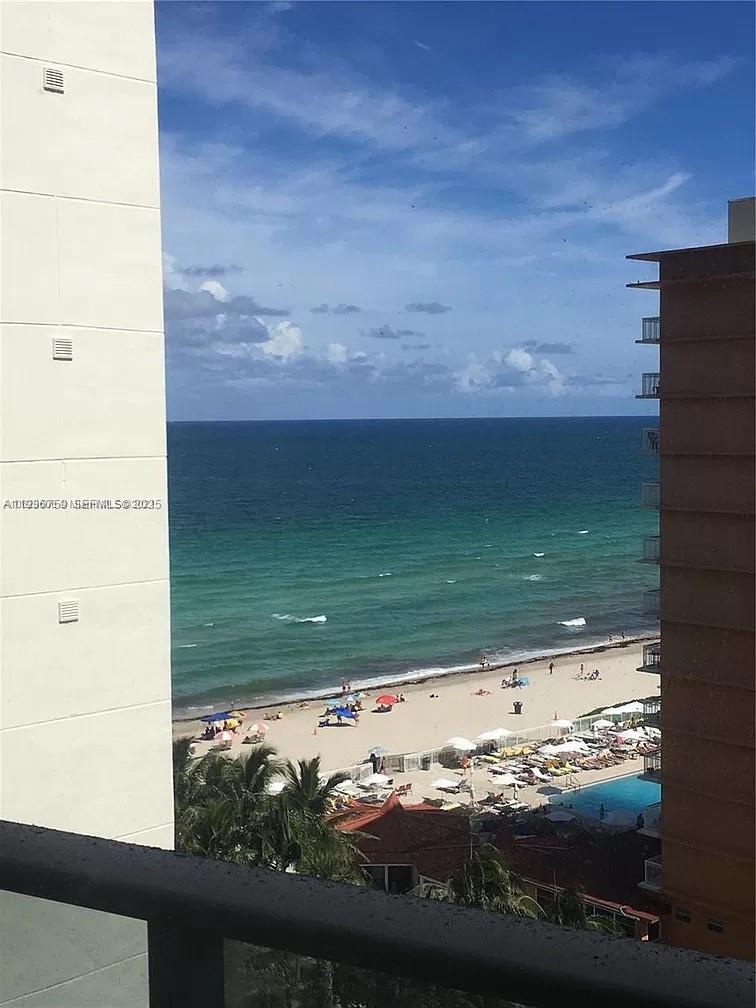 Photo of 19333 Collins Avenue 1109 #1109 listing for Sale