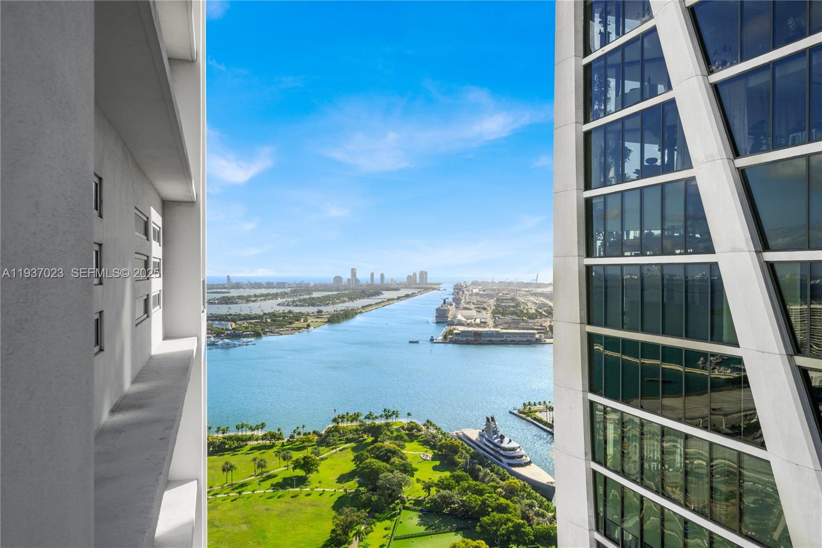 Photo of 1040 Biscayne Boulevard 4108 #4108 listing for Sale
