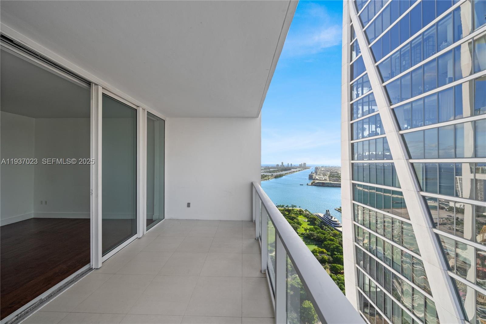 Photo of 1040 Biscayne Boulevard 4108 #4108 listing for Sale