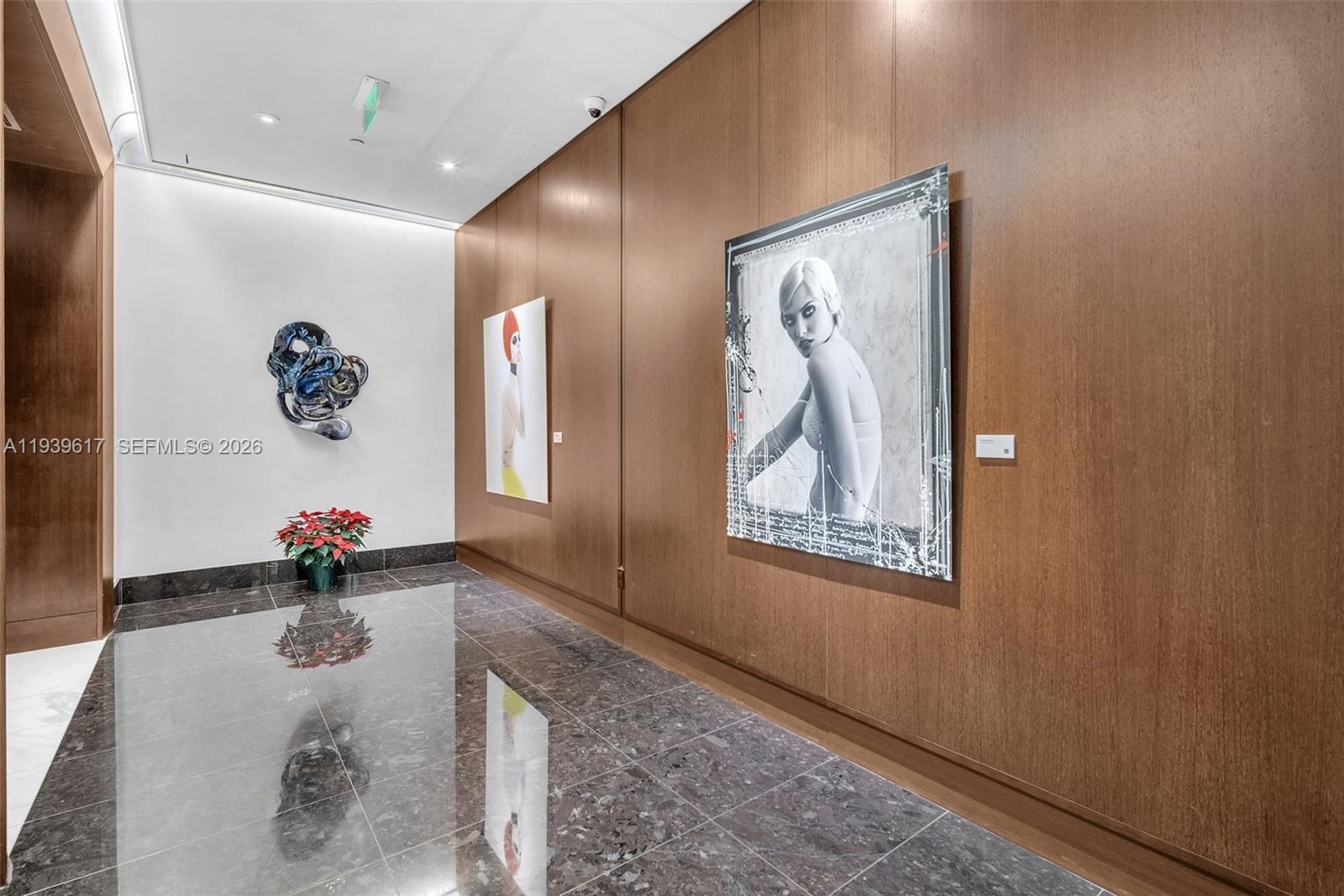 Photo of 200 Biscayne Boulevard Way 4202 #4202 listing for Sale