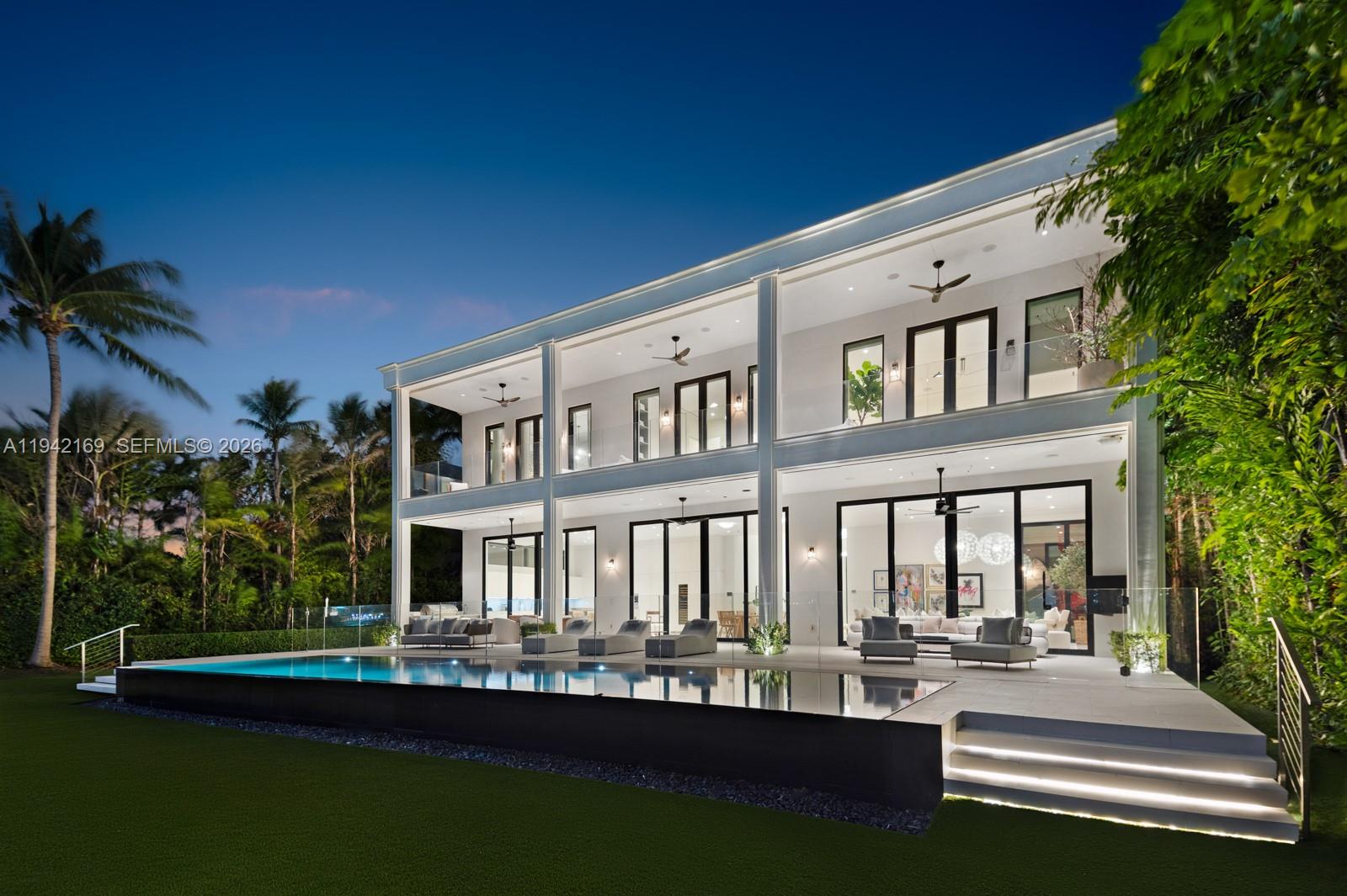 Photo of 33 E Dilido Drive # listing for Sale
