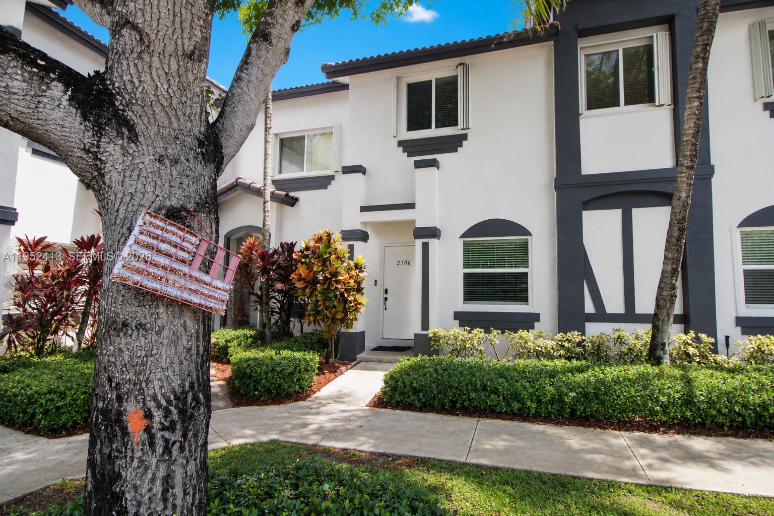 Photo of #A11952413 listing for Sale