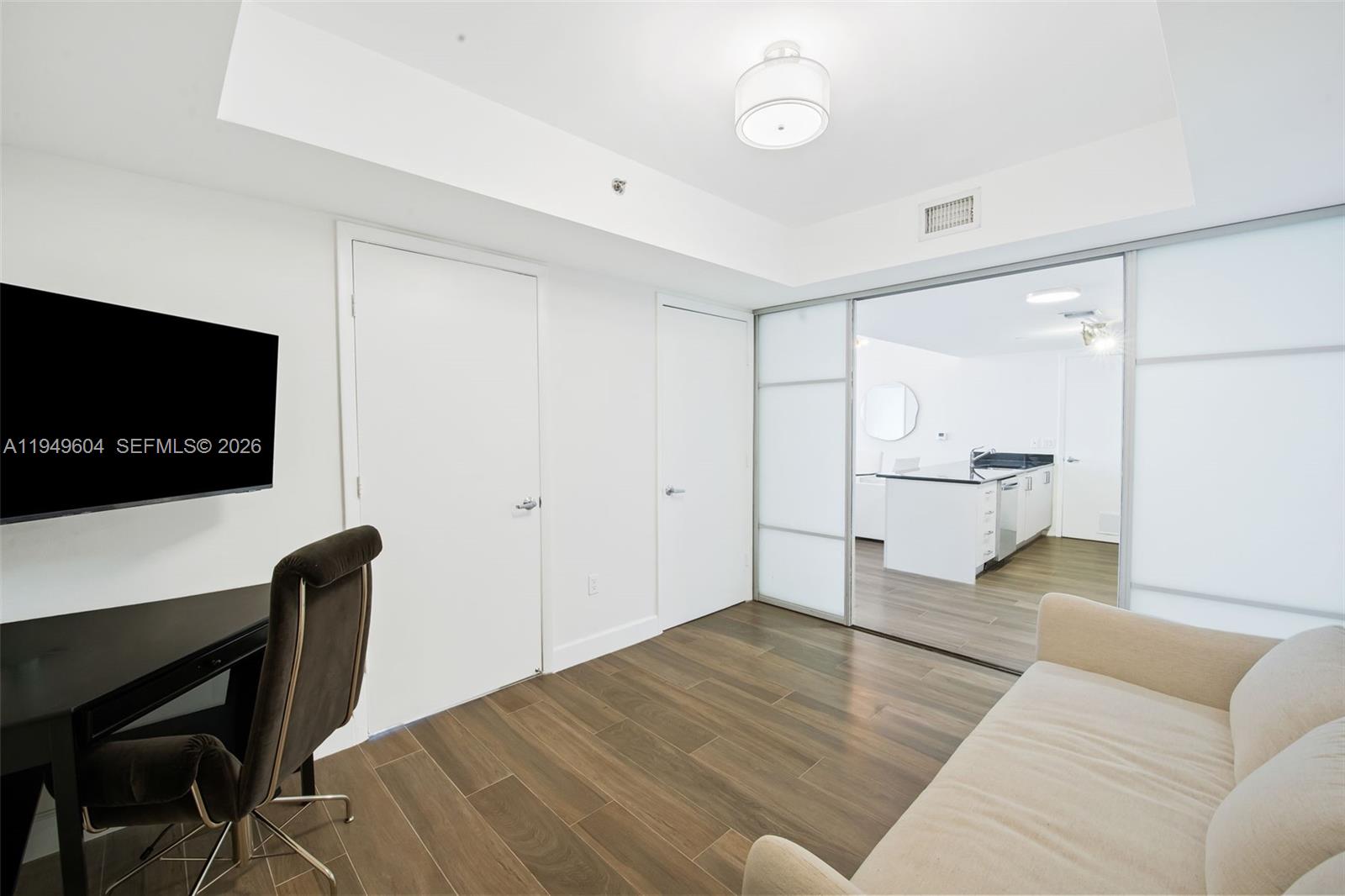 Photo of 50 Biscayne Boulevard 3904 #3904 listing for Sale