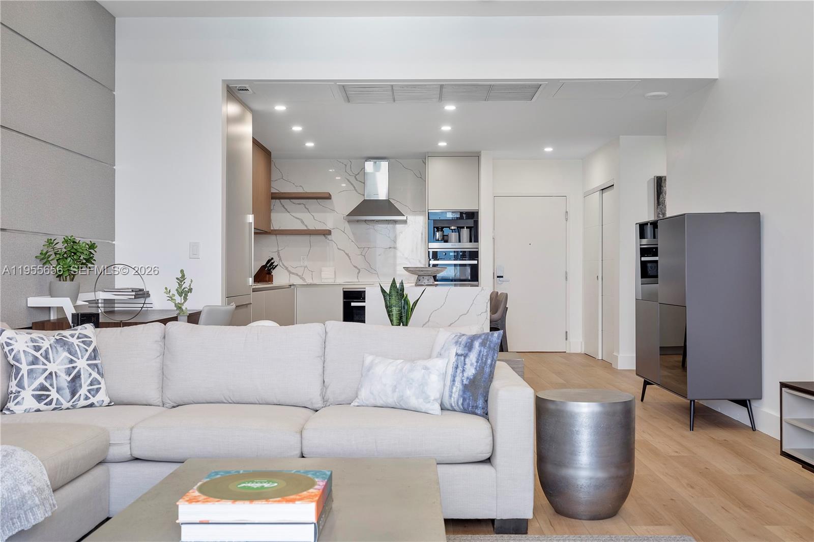 Photo of 2301 Collins Avenue 1633 #1633 listing for Sale