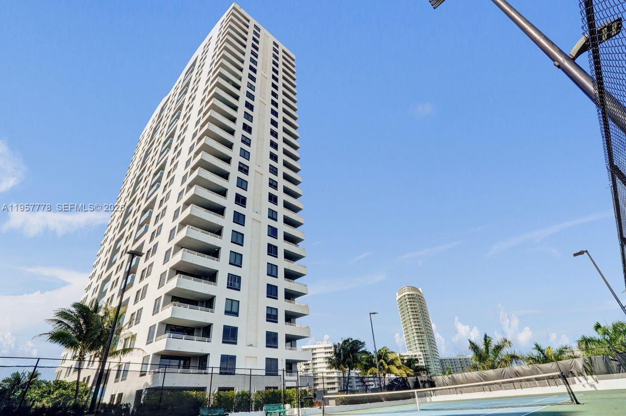 Photo of 1330 West Avenue 1811 #1811 listing for Sale