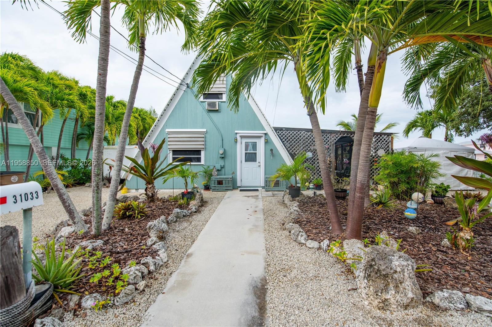 Photo of #A11958850 listing for Sale