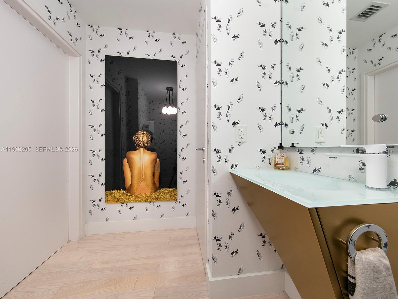 Photo of 50 S Pointe Drive 707 #707 listing for Sale
