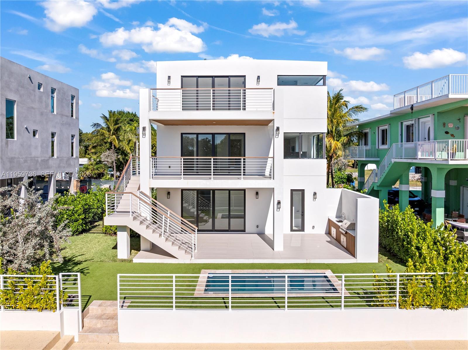 Photo of #A11959736 listing for Sale