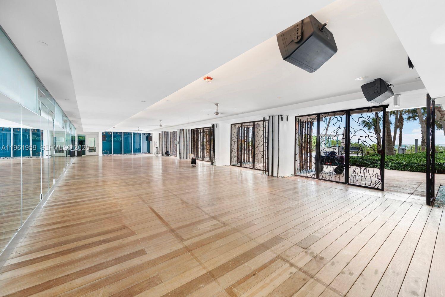 Photo of 6899 Collins Avenue 2307/10 #2307/10 listing for Sale