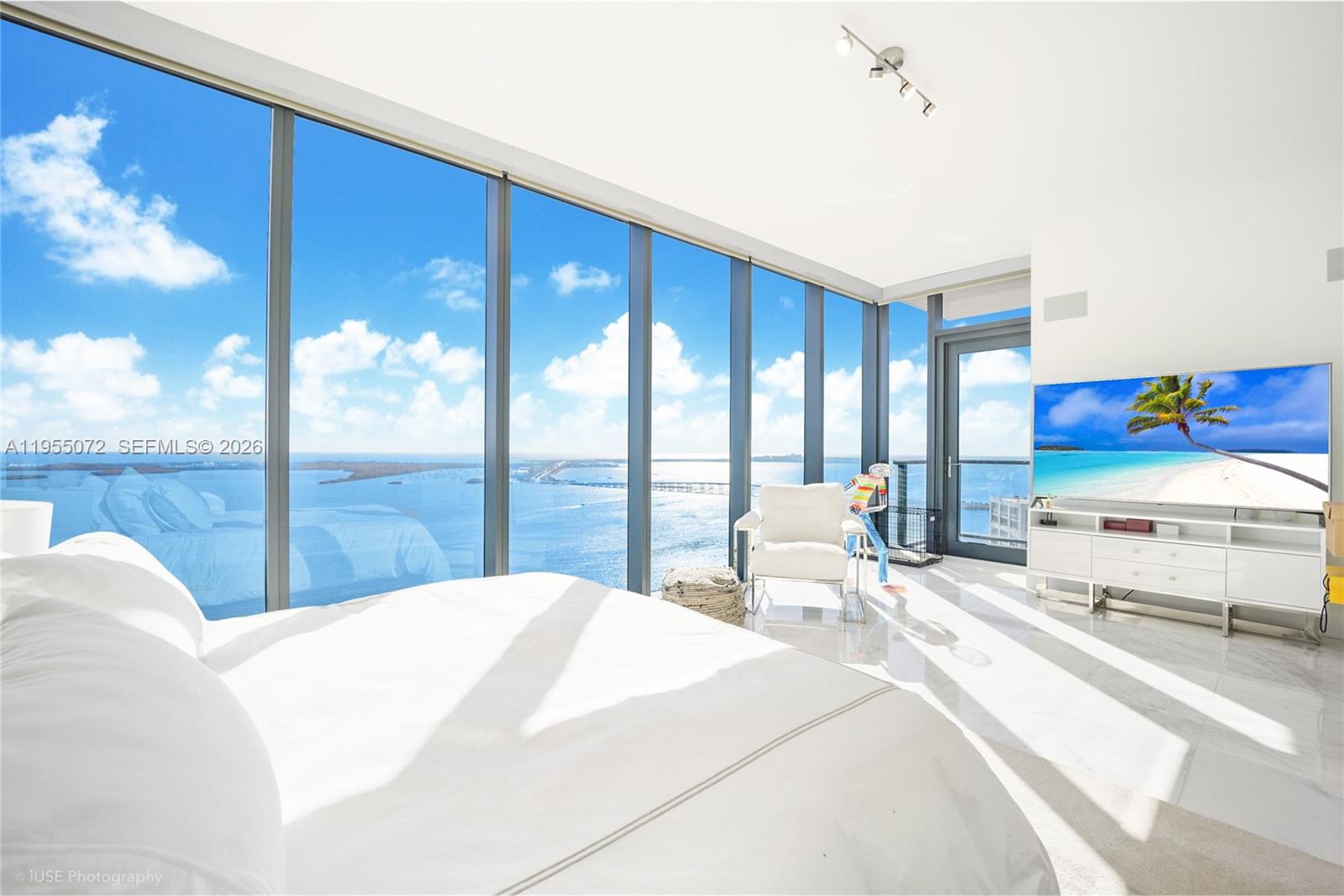 Photo of 1451 Brickell Avenue 3902 #3902 listing for Sale