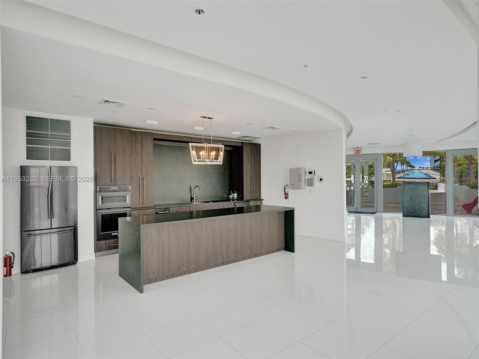 Photo of 601 NE 36th Street 1003 #1003 listing for Sale