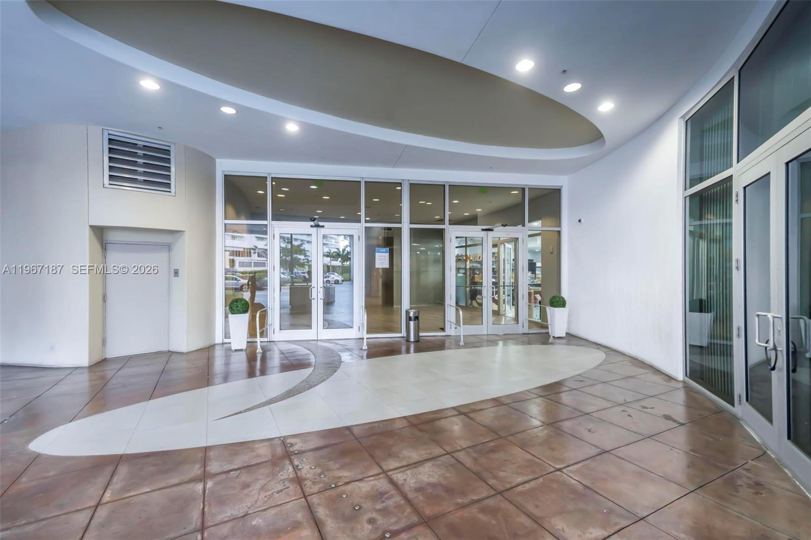 Photo of 1750 N Bayshore Drive 4507 #4507 listing for Sale