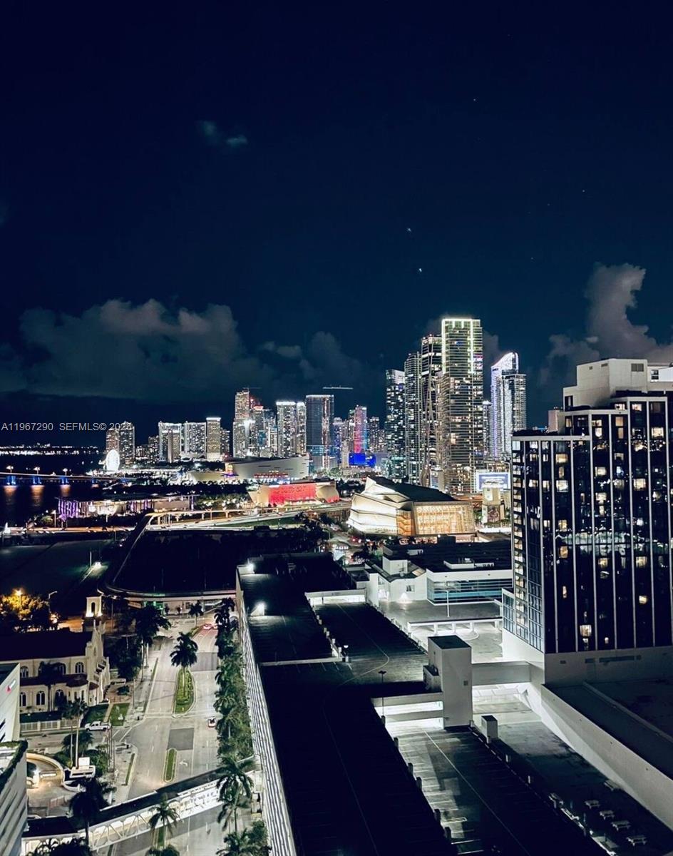 Photo of 1750 N Bayshore Drive 2710 #2710 listing for Sale