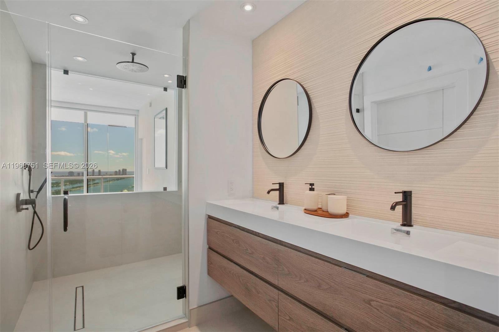 Photo of 900 Biscayne Boulevard 4307 #4307 listing for Sale