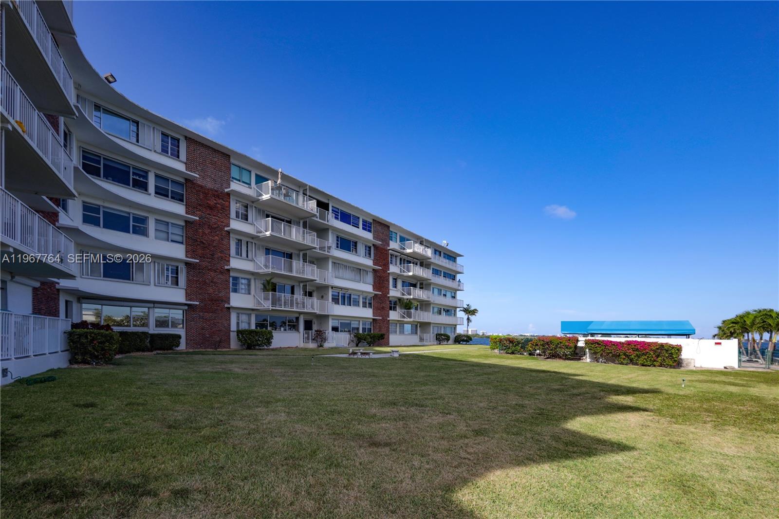 Photo of #A11967764 listing for Sale