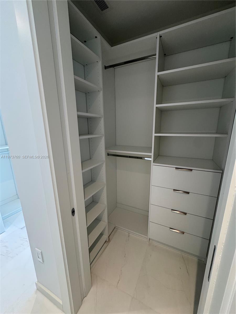 Photo of 300 Biscayne Blvd Way 903 #903 listing for Sale