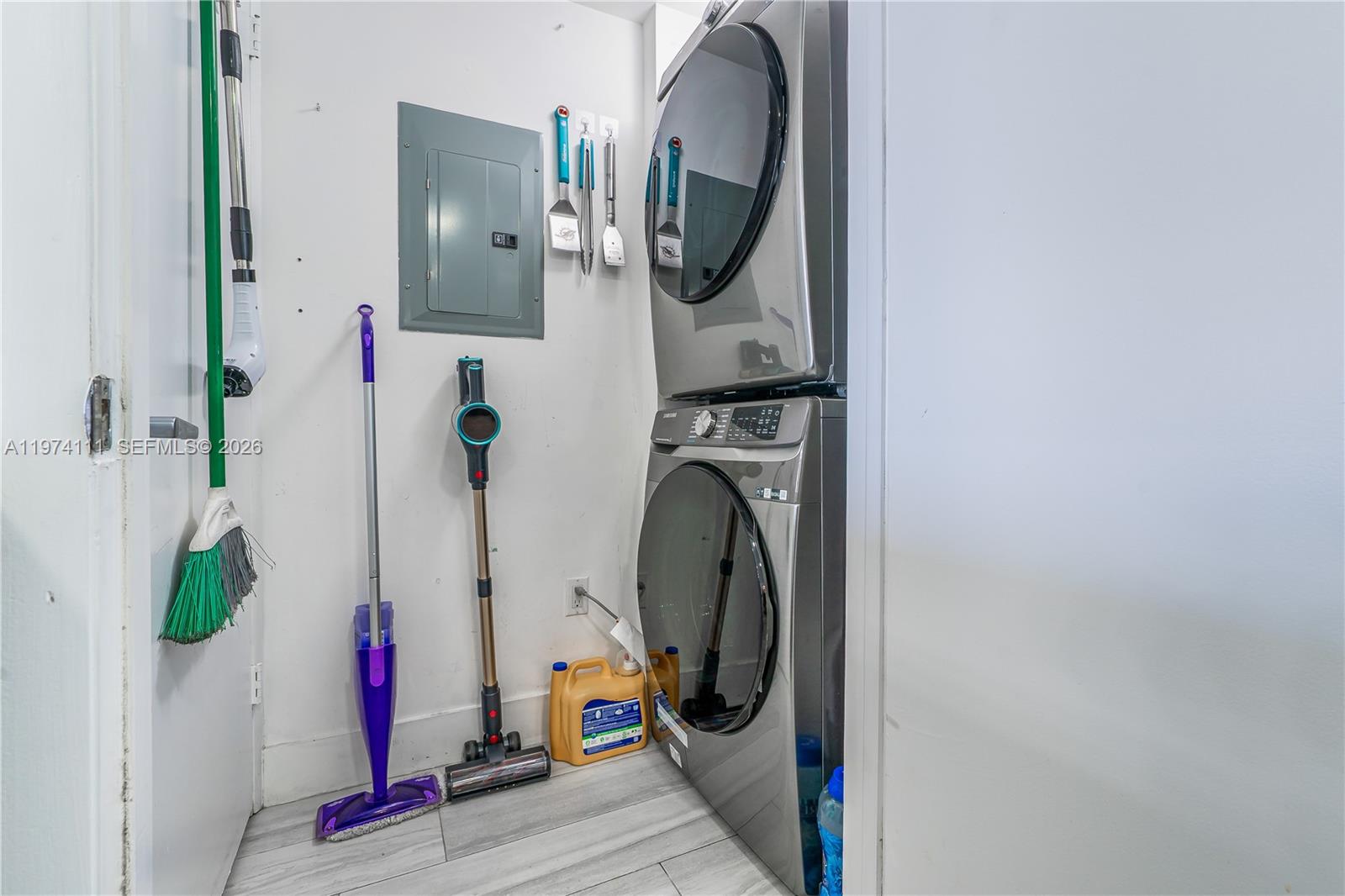 Photo of 50 Biscayne Boulevard 3106 #3106 listing for Sale