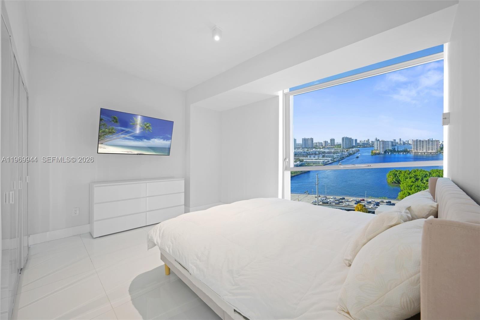 Photo of 400 Sunny Isles Boulevard 2004 #2004 listing for Sale