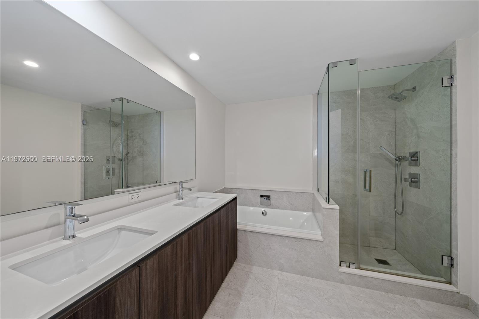 Photo of 488 NE 18th Street 2112 #2112 listing for Sale