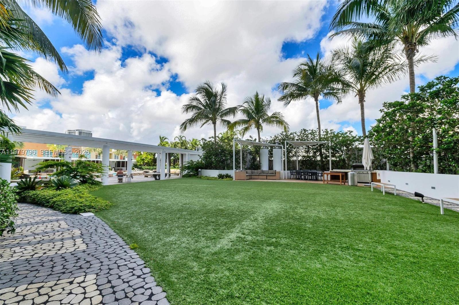 Photo of 2020 N Bayshore Drive 2510 #2510 listing for Sale
