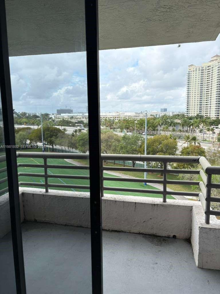 Photo of 3300 NE 191st Street 801 #801 listing for Sale