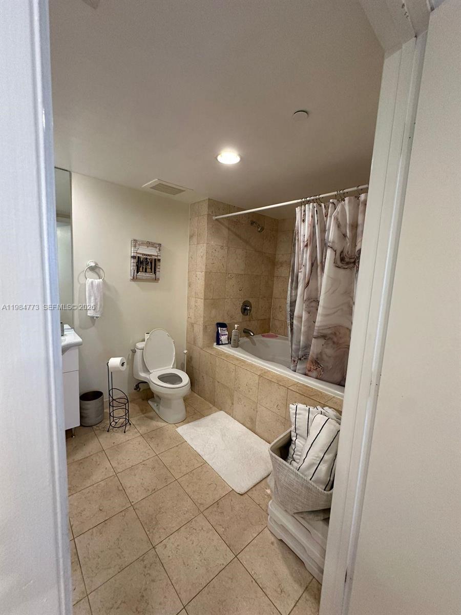 Photo of 1800 S Ocean Drive 1606 #1606 listing for Sale