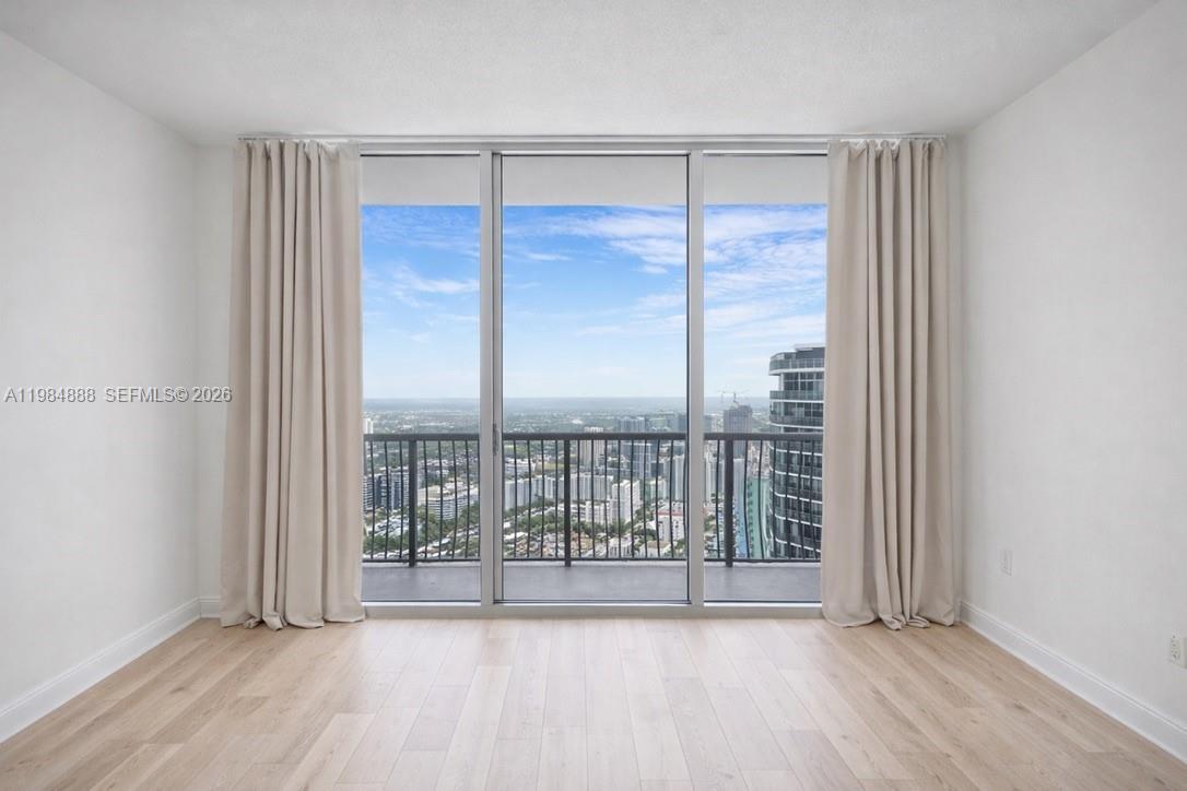 Photo of 1750 N Bayshore Drive 3811 #3811 listing for Sale