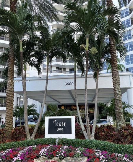 Photo of 3600 Mystic Pointe Drive 1404 #1404 listing for Sale