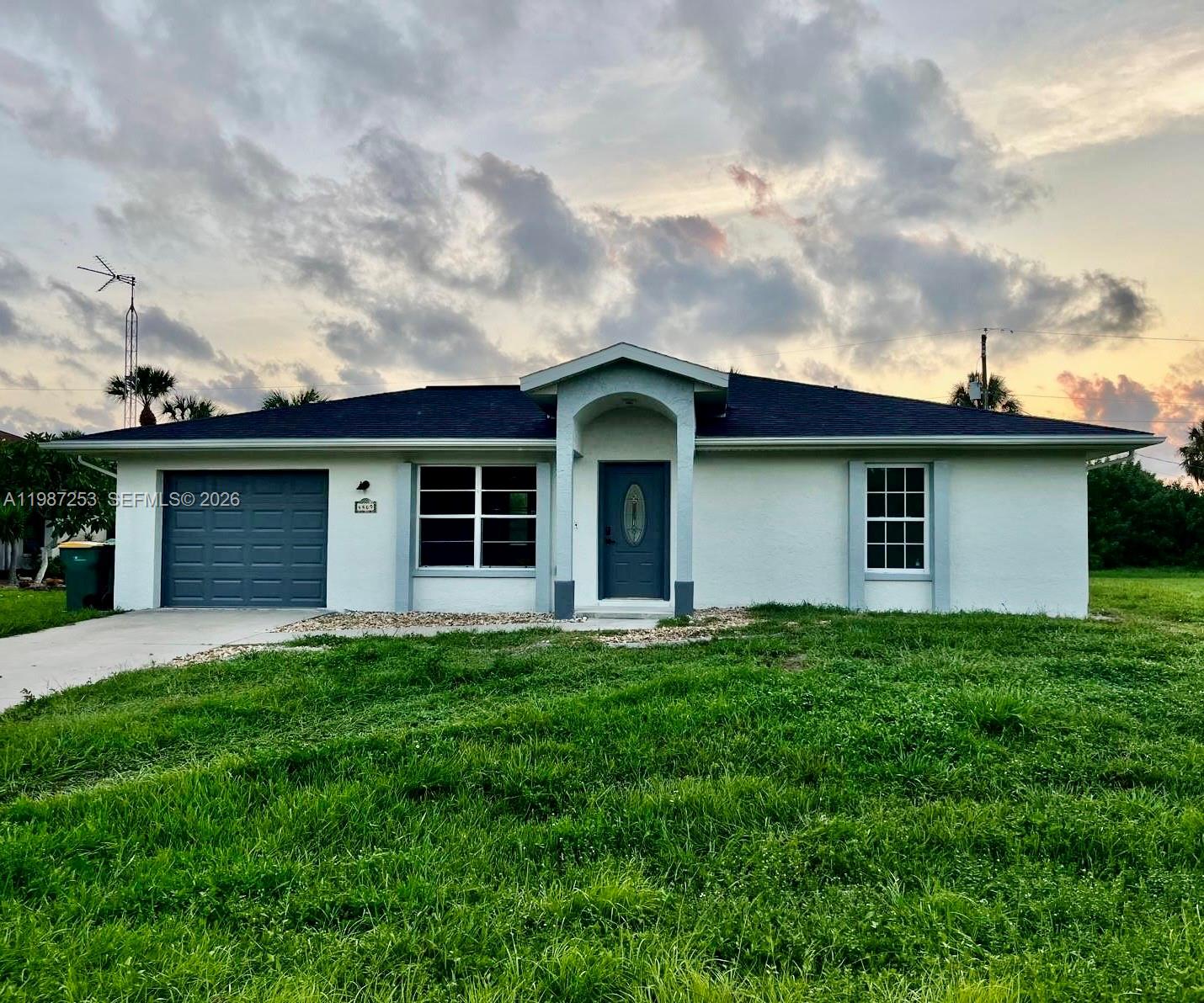 Photo of #A11987253 listing for Sale