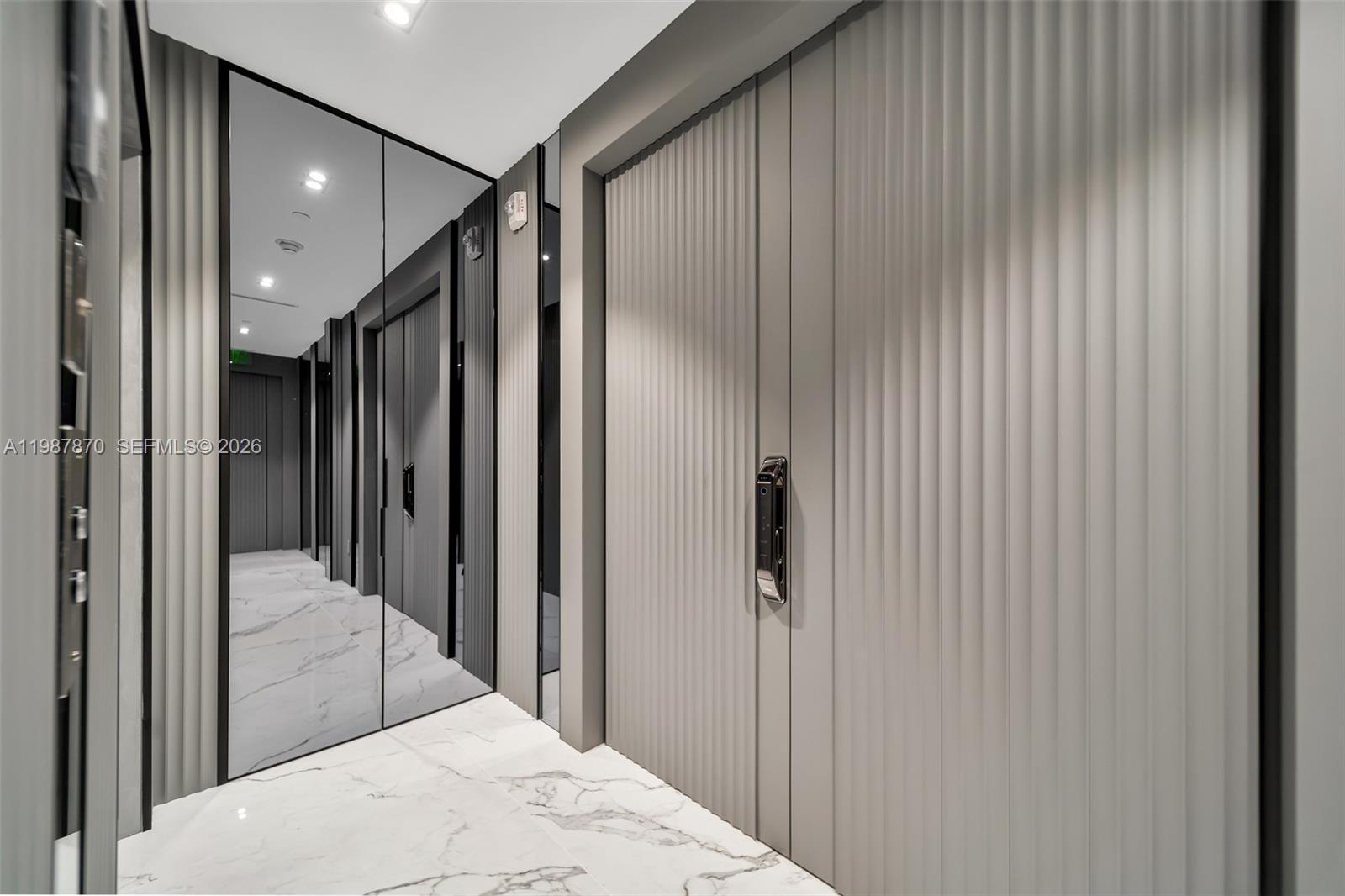 Photo of 2711 S Ocean Drive 3905 #3905 listing for Sale